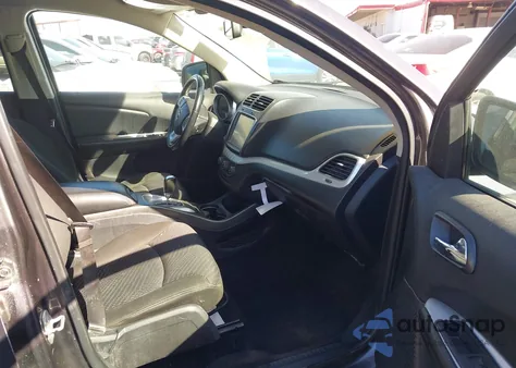 2019 Dodge Journey Se из США, поврежденный, VIN 3C4PDCBB8KT773159